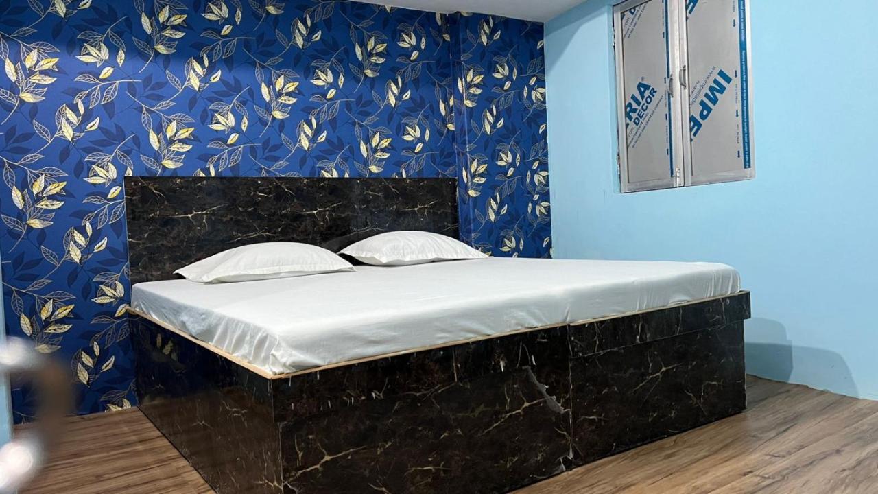 Krishna P. Guest House Варанаси Экстерьер фото
