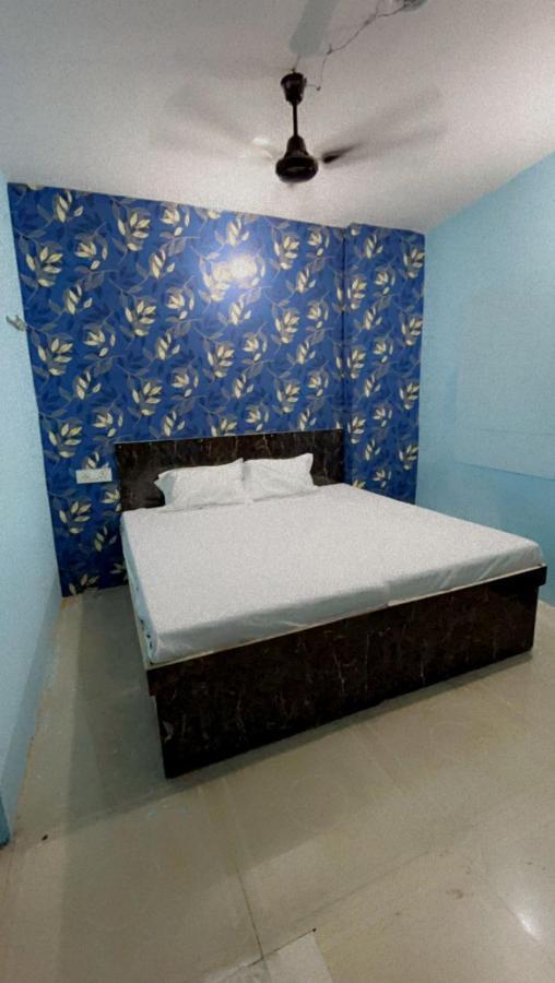 Krishna P. Guest House Варанаси Экстерьер фото